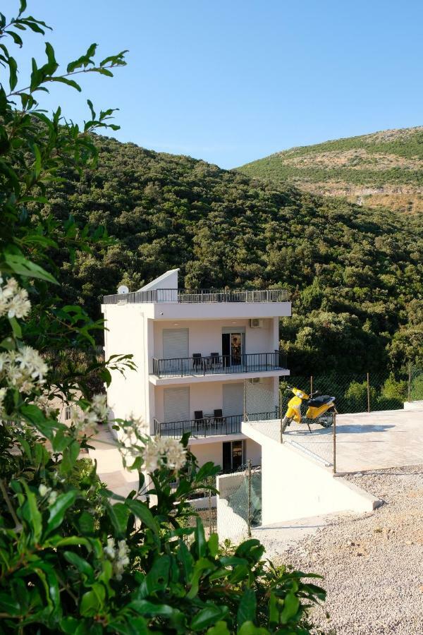 Apartment Trsteno Budva